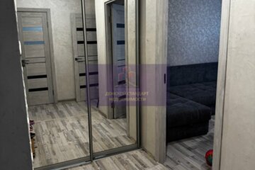 2-к квартира, 60 м², 1/3 эт.